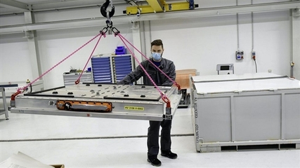 動力電池退役潮下 每塊電動車電池價值7000元，電池回收與開發(fā)新機(jī)遇